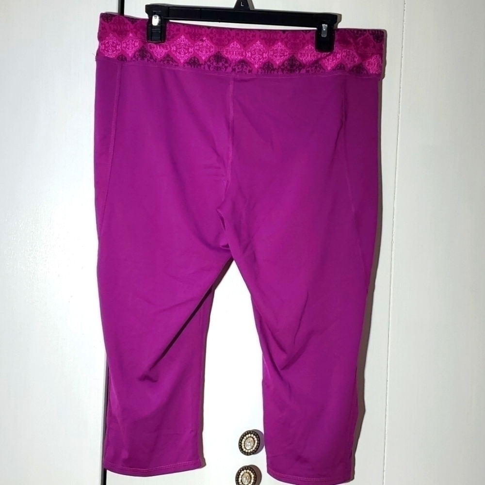 Tek Gear- Womens Purple Capri Yoga Leggings Sz.XL - Picture 2 of 3